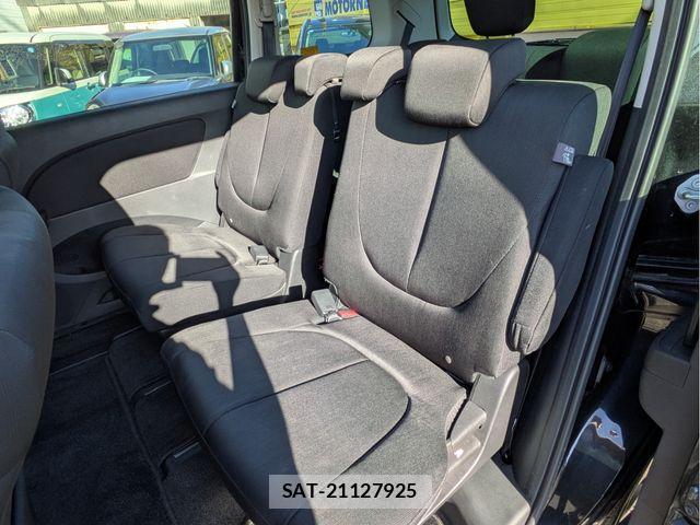 Mazda BIANTE 2015-03 7215162-4