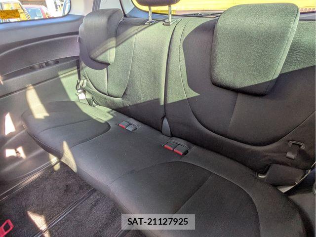 Mazda BIANTE 2015-03 7215162-5