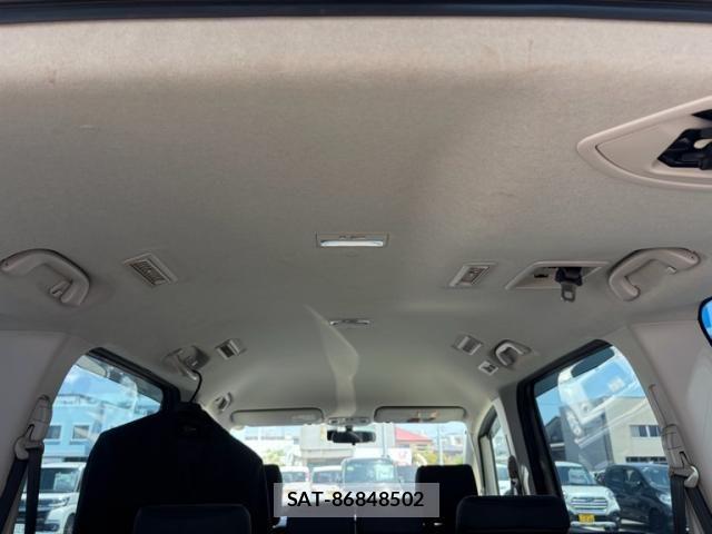 Mazda BIANTE 2015-06 7215161-6