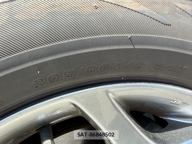 Mazda BIANTE 2015-06 7215161-8