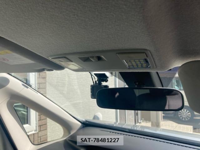 Mazda BIANTE 2013-05 7215159-15
