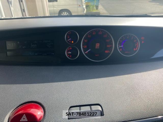 Mazda BIANTE 2013-05 7215159-23