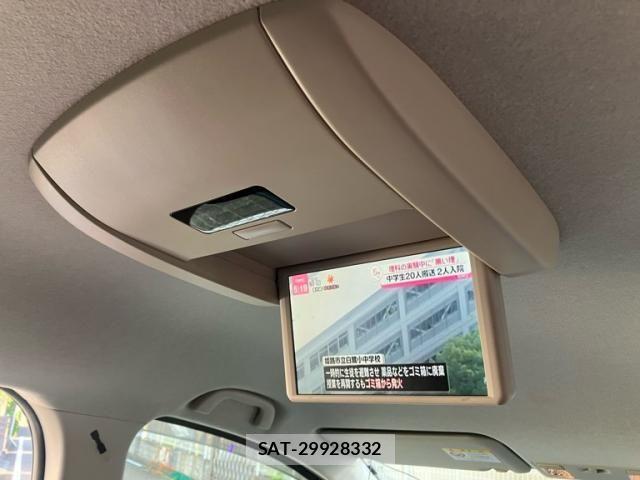 Mazda BIANTE 2011-08 7213749-13