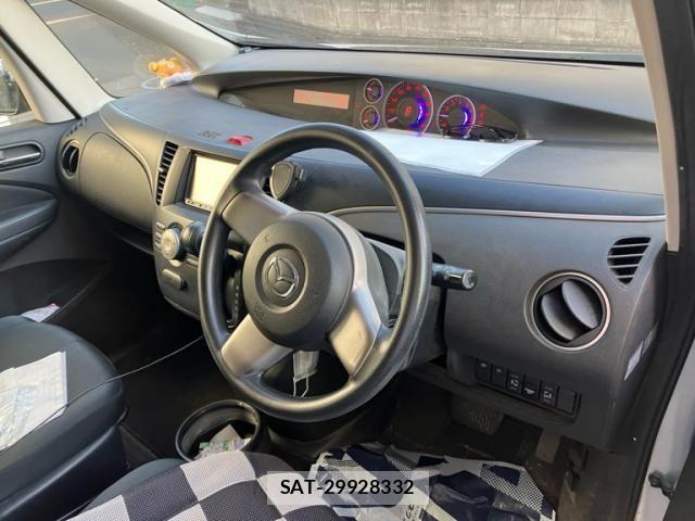 Mazda BIANTE 2011-08 7213749-15