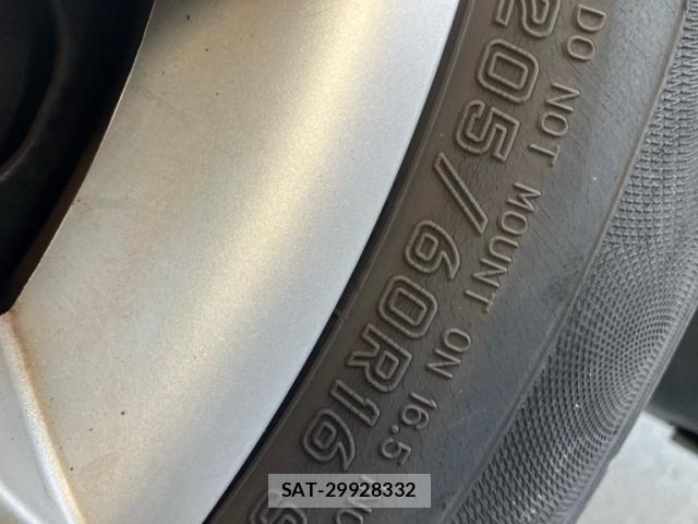 Mazda BIANTE 2011-08 7213749-6