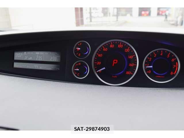 Mazda BIANTE 2013-11 7215158-18