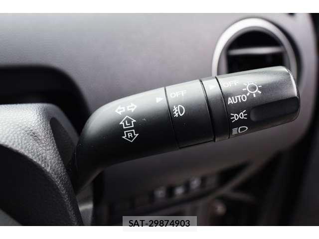 Mazda BIANTE 2013-11 7215158-21