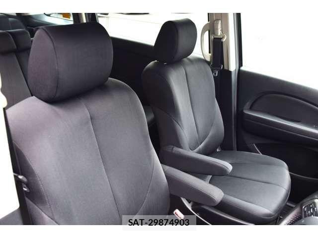 Mazda BIANTE 2013-11 7215158-7