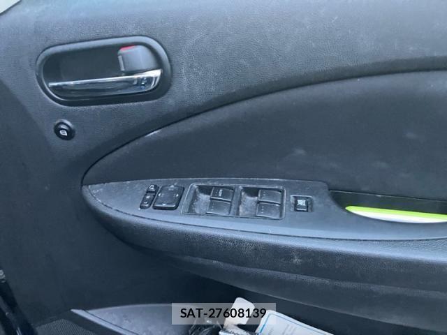 Mazda BIANTE 2012-02 7215157-17