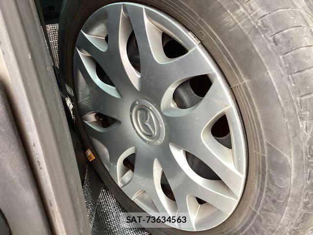 Mazda BIANTE 2015-05 7215160-12