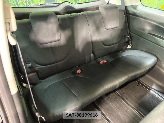 Mazda BIANTE 2013-06 7249874-9