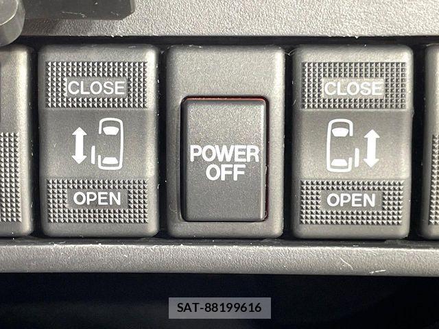 Mazda BIANTE 2013-06 7249874-2