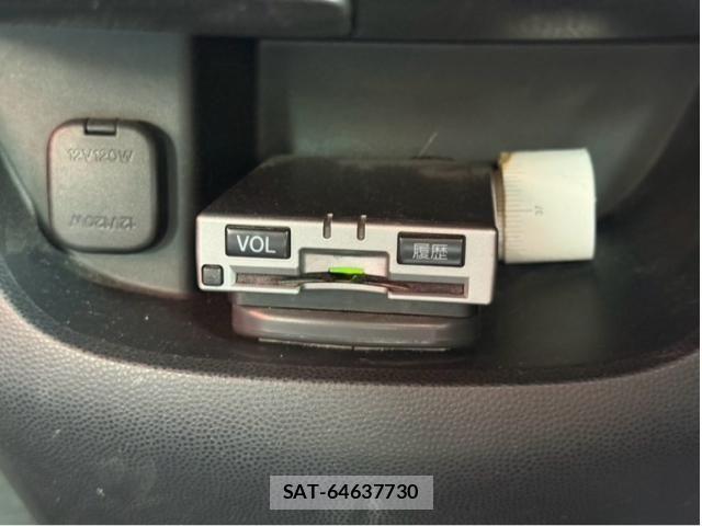 Mazda BIANTE 2012-02 7271564-22