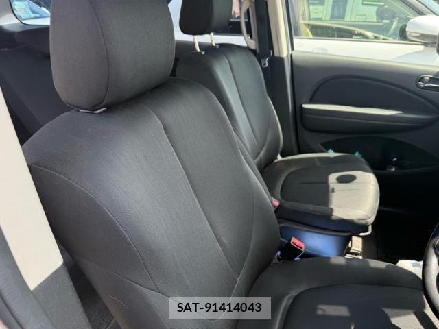 Mazda BIANTE 2013-06 7325836-11
