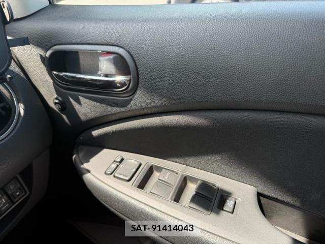 Mazda BIANTE 2013-06 7325836-18