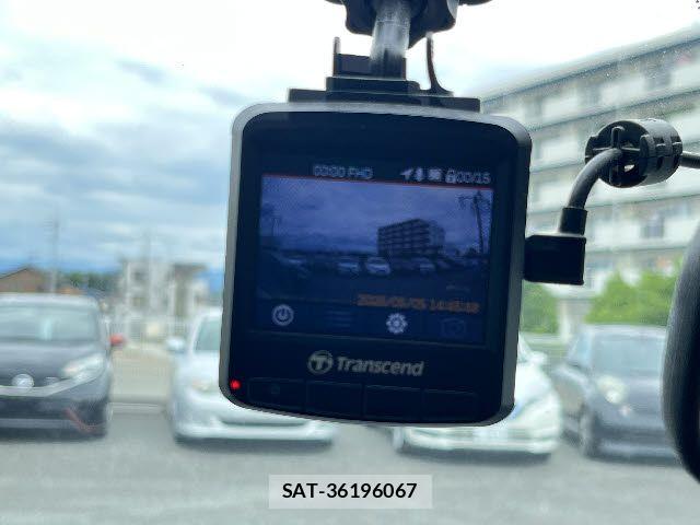 Mazda BIANTE 2015-11 7325834-15
