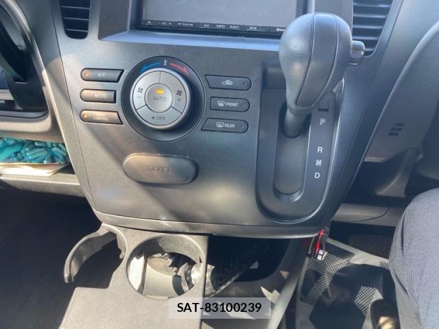 Mazda BIANTE 2013-06 7325835-18