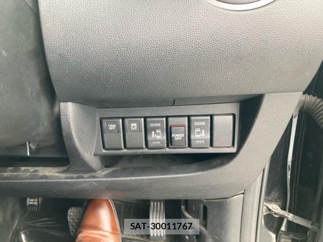 Mazda BIANTE 2013-09 7325837-20