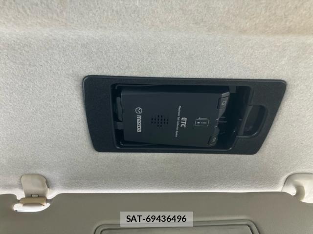 Mazda BIANTE 2010-10 7453078-21