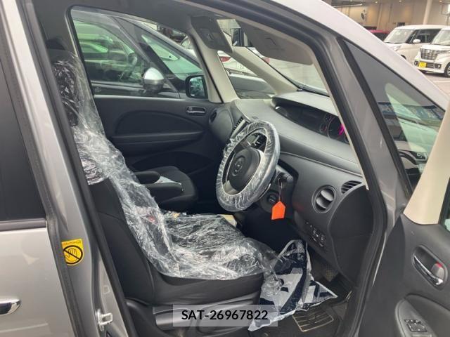 Mazda BIANTE 2013-06 7499641-11