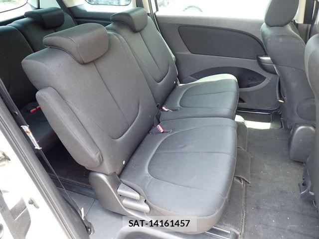 Mazda BIANTE 2011-06 7499642-17