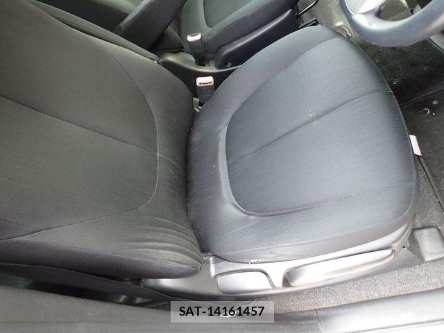 Mazda BIANTE 2011-06 7499642-19
