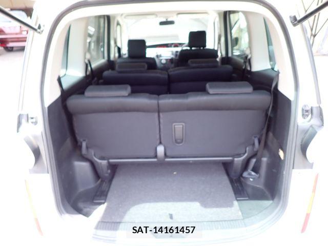 Mazda BIANTE 2011-06 7499642-22