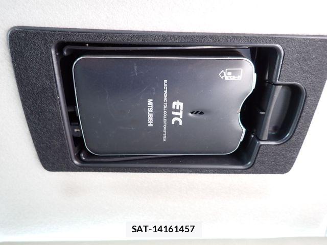 Mazda BIANTE 2011-06 7499642-29