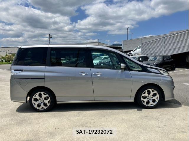 Mazda BIANTE 2012-03 7960616-2