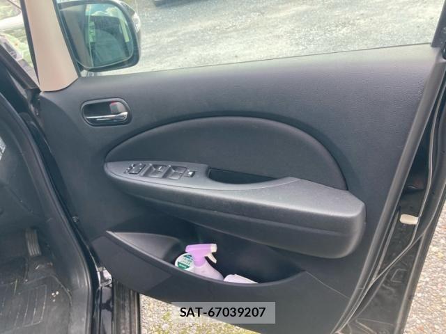 Mazda BIANTE 2012-01 7978584-12