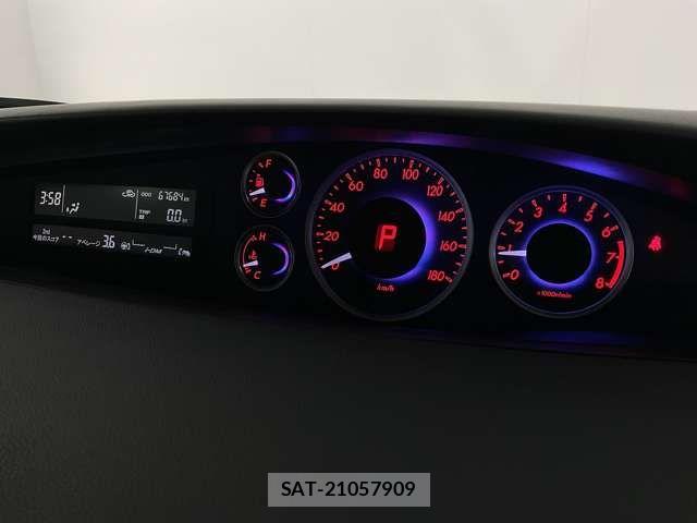 Mazda BIANTE 2015-07 8072960-10