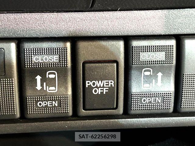 Mazda BIANTE 2015-09 8098113-2