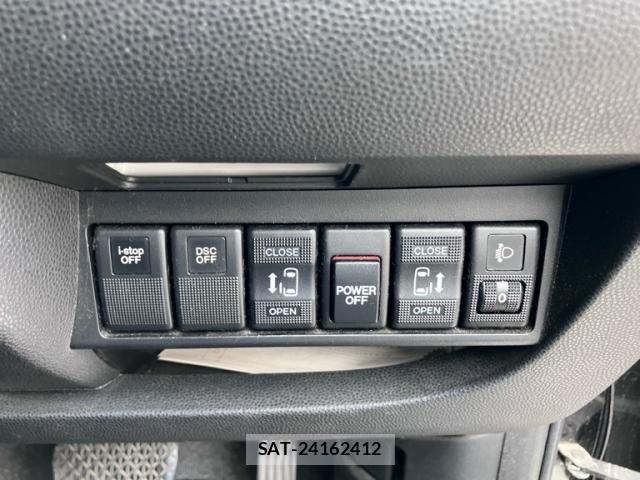 Mazda BIANTE 2011-05 8098127-15