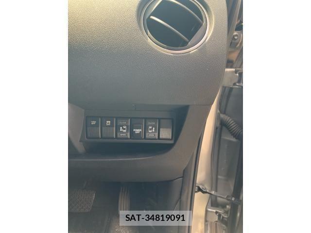 Mazda BIANTE 2013-09 8098114-15