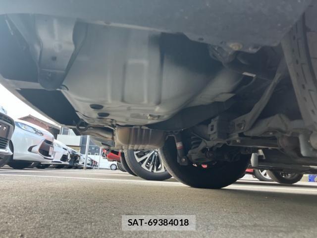 Mazda BIANTE 2012-05 8098129-6