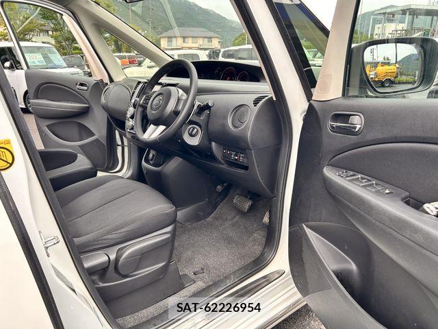 Mazda BIANTE 2016-08 8129131-20