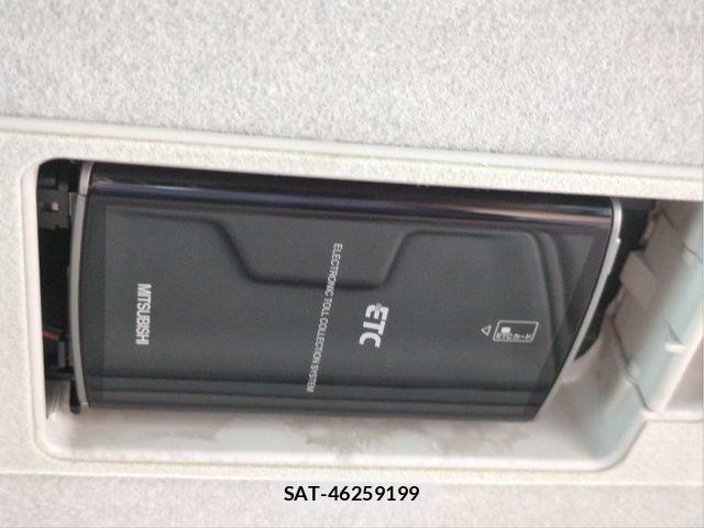 Mazda BIANTE 2013-07 8206508-13