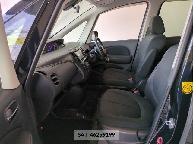Mazda BIANTE 2013-07 8206508-3