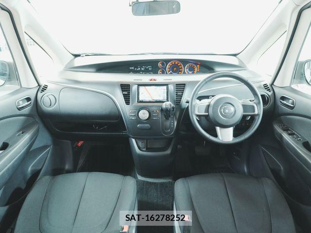 Mazda BIANTE 2013-09 8206506-1