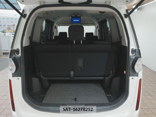 Mazda BIANTE 2013-09 8206506-19