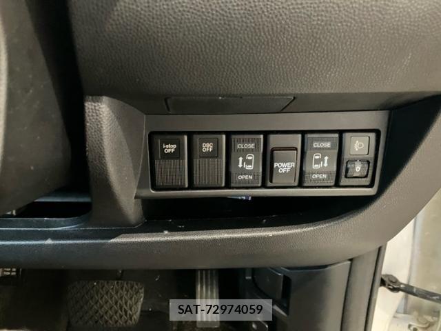 Mazda BIANTE 2012-11 8313240-12