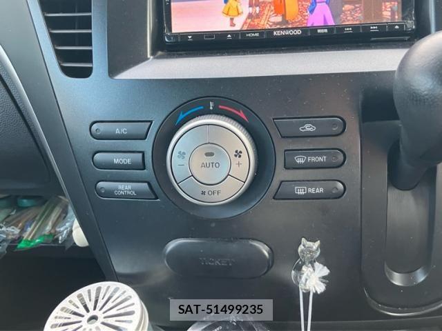 Mazda BIANTE 2014-09 8364888-14