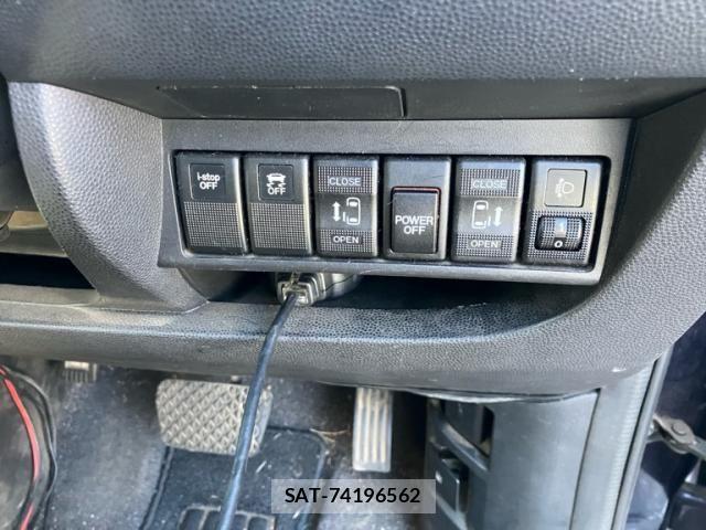 Mazda BIANTE 2013-09 8364887-11