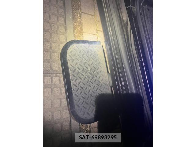 Mazda BIANTE 2012-09 8411346-22