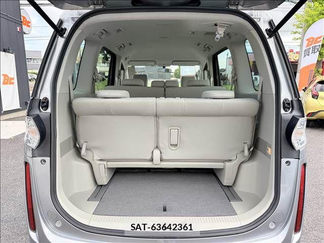 Mazda BIANTE 2012-06 8457079-10