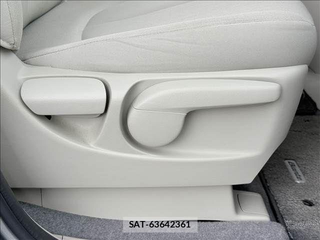 Mazda BIANTE 2012-06 8457079-16