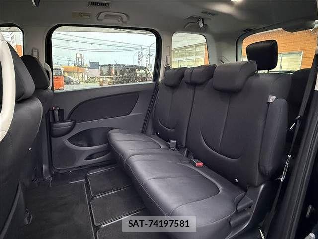 Mazda BIANTE 2013-03 8827962-18