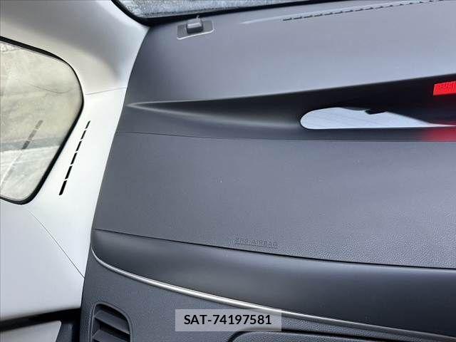 Mazda BIANTE 2013-03 8827962-24