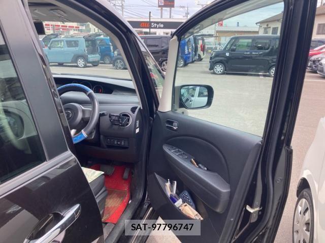 Mazda BIANTE 2012-03 8848318-9