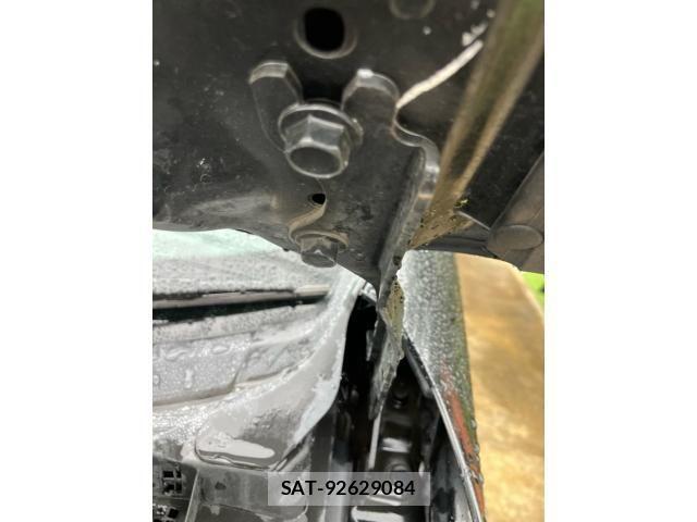 Mazda BIANTE 2015-02 8878804-16
